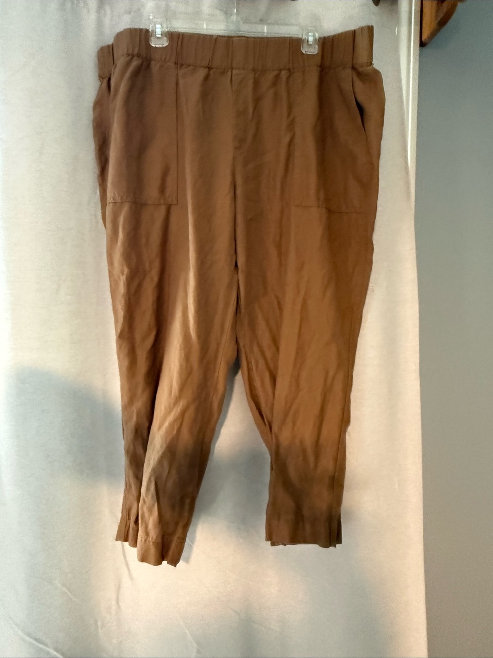 Banana Republic Tan Cropped Elastic Waist Pants